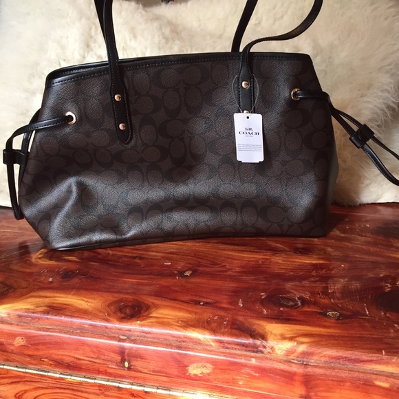 Coach Signature Drawstring Shoulder Bag set - Picture 5 of 8